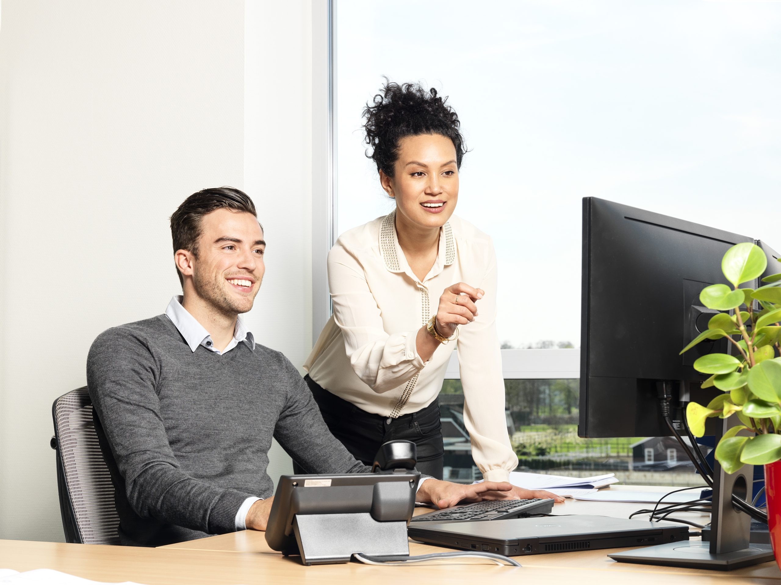 financieel medewerker